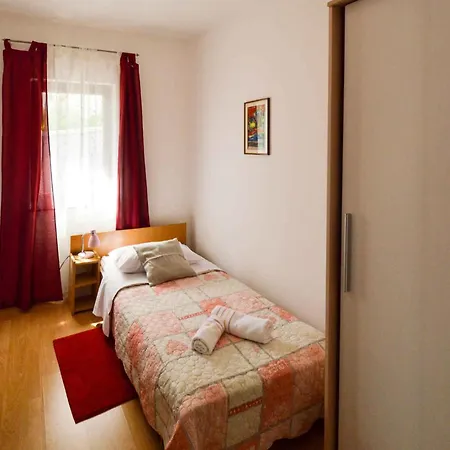 In - Istrien 11128 Apartment *