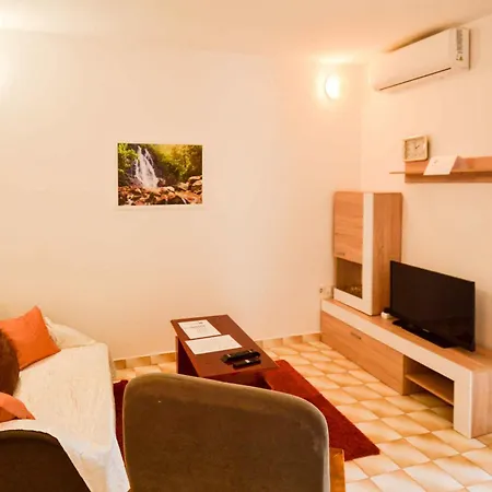 In - Istrien 11128 Apartment Pula